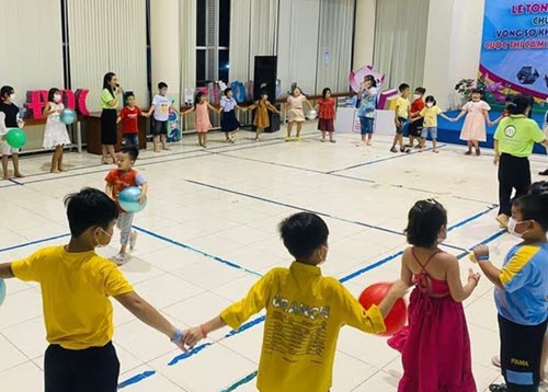 Tiếng Anh thực hành phản xạ + Homestay English (mới làm quen với tiếng Anh hoặc muốn học giao tiếp)